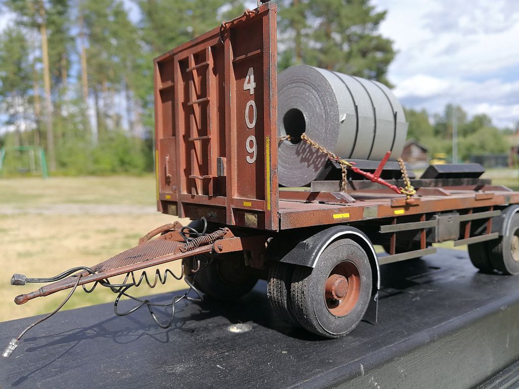 Trailer with loaded steel coil Trailer_re_imaged3-vi